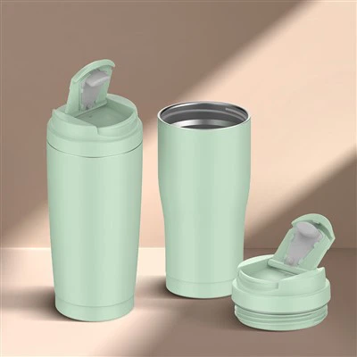 Tumblers izole ak kouvèti